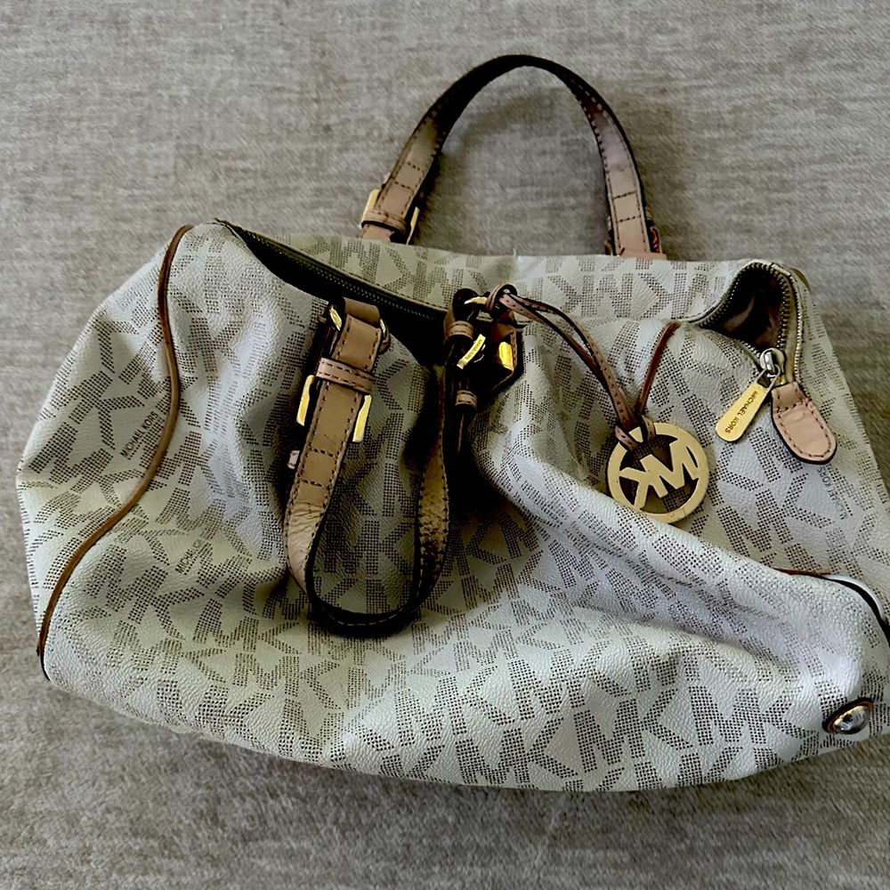 MK purse